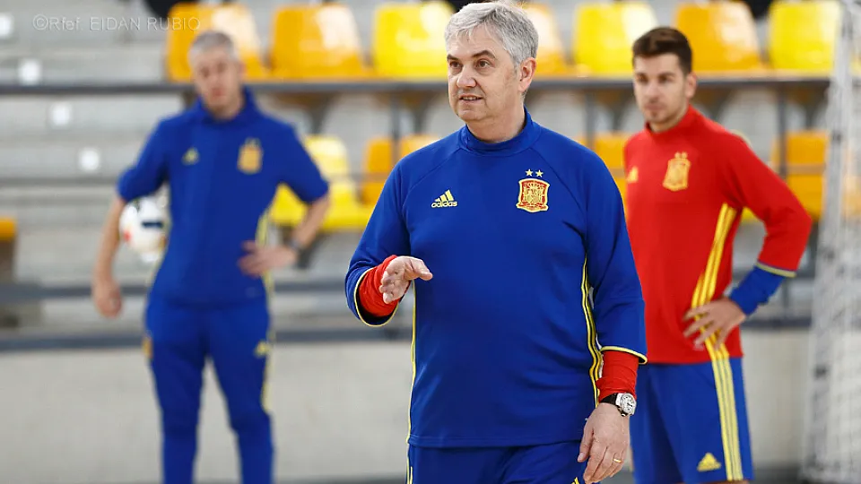 José Venancio López, seleccionador nacional de fútbol sala