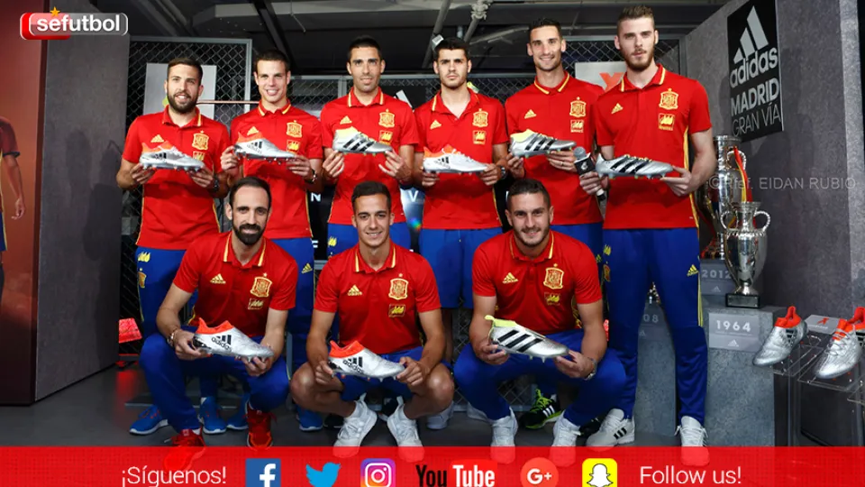 Varios internacionales han recibido de la mano de Adidas la botas que llevarán en la Eurocopa