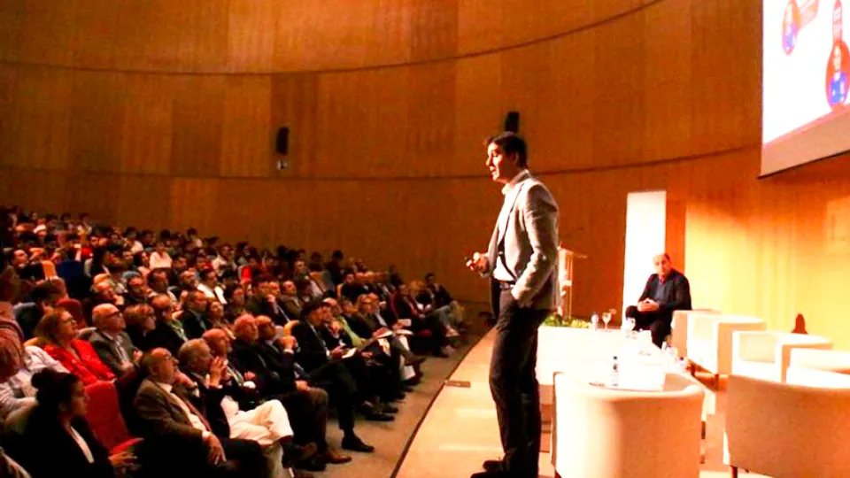 Julen Lopetegui durante su conferencia en la Universidad de Alicante