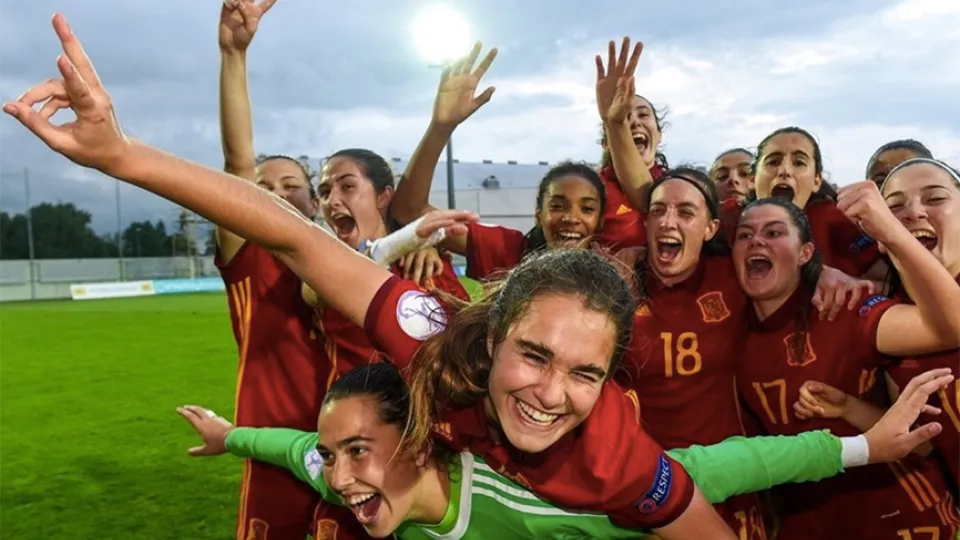 La Sub-17 femenina celebra un triunfo en Lituania