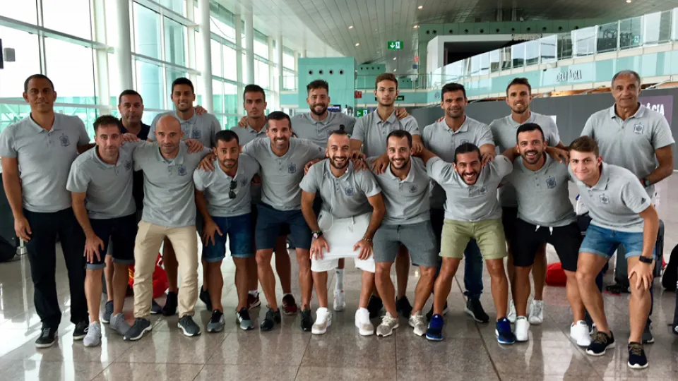 La Selección española de fútbol playa a su llegada al aeropuerto de El Prat