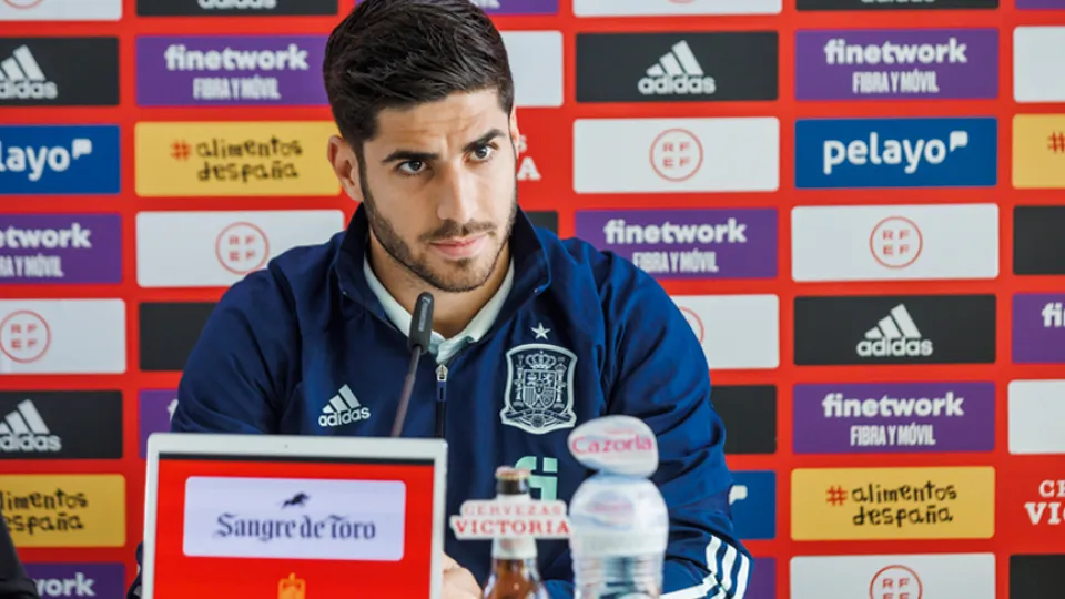 Marco Asensio durante su rueda de prensa en Ginebra