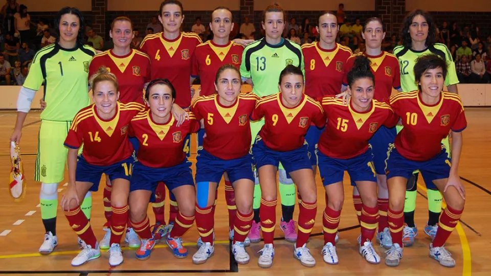 La Selección Española Femenina de Fútbol Sala, unida antes del encuentro en Almendralejo