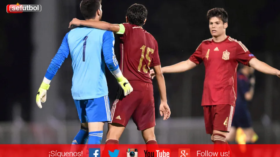 Antonio Sivera, Jesús Vallejo y Jorge Meré celebran el pase de España a la final del Europeo Sub-19