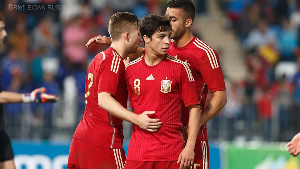 Jugadores españoles celebrando un gol