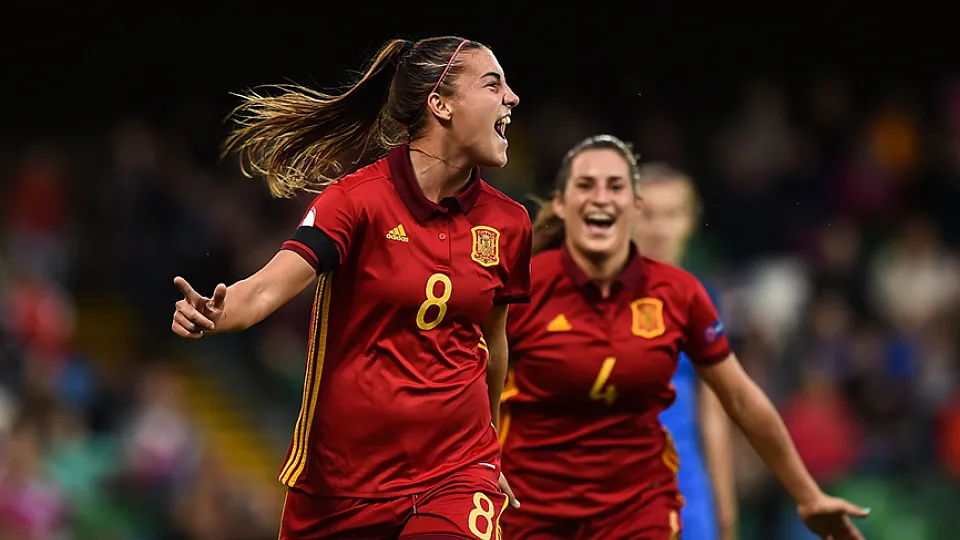 Patricia Guijarro celebrando un gol