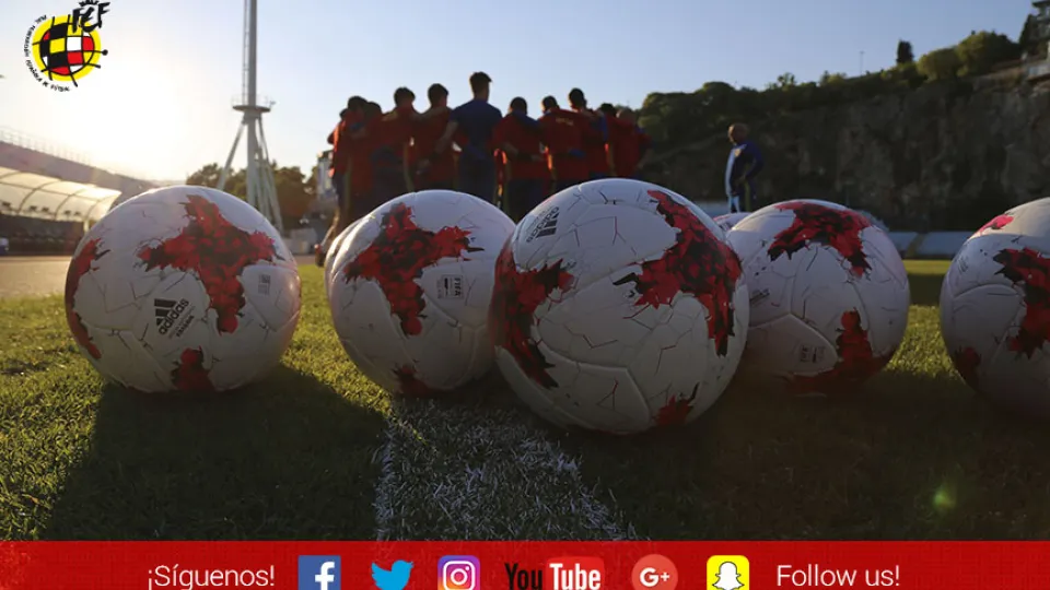 GALERÍA | Primera toma de contacto para soltar piernas