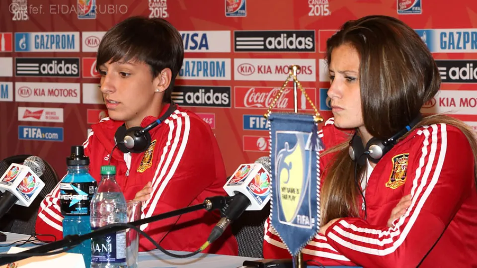 Marta Corredera y Sandra Paños en la rueda de prensa previa al partido ante Corea