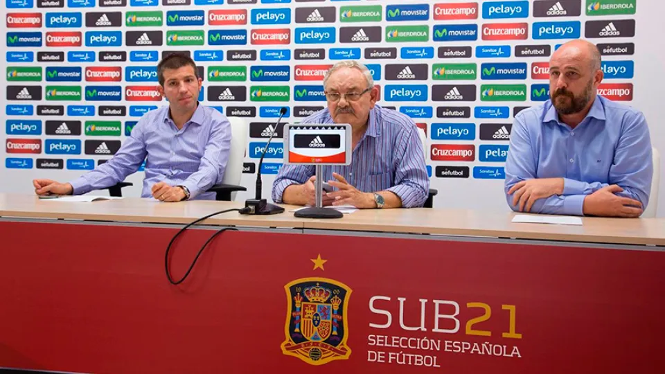 Albert Celades: "Los dos encuentros son importantes pero en nuestra mente ahora mismo está San Marino"