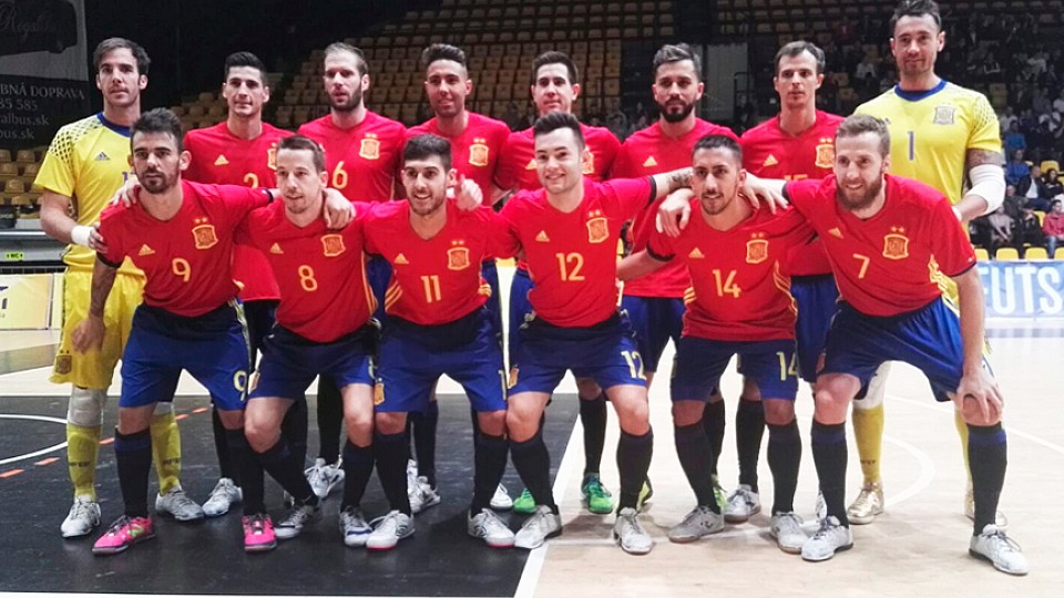La Selección española de Fútbol Sala posa antes del su encuentro frente a Eslovaquia