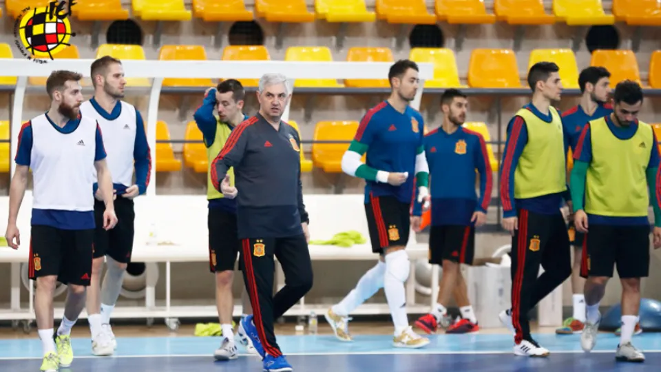 La selección española de fútbol sala se ejercita en la Ciudad del Fútbol