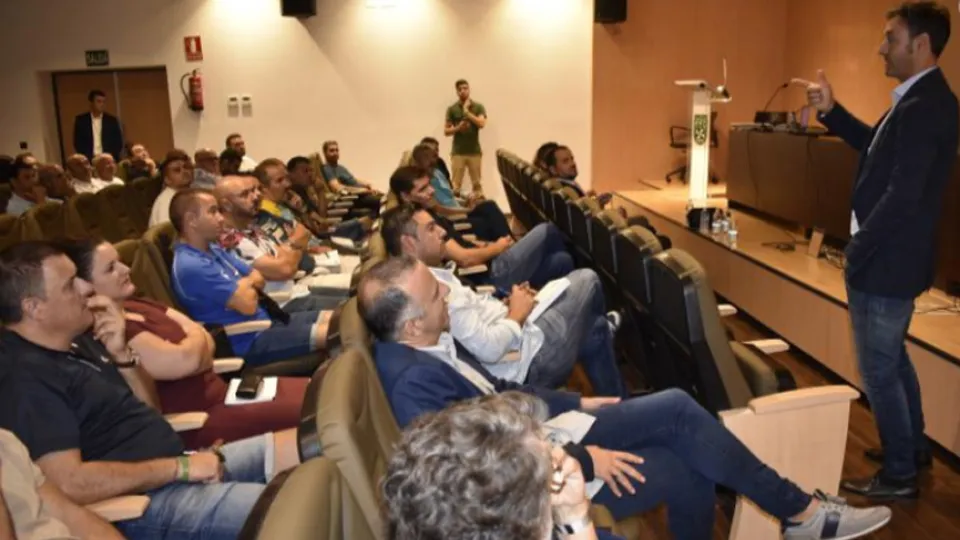 Santi Denia, ponencia en Ceuta 