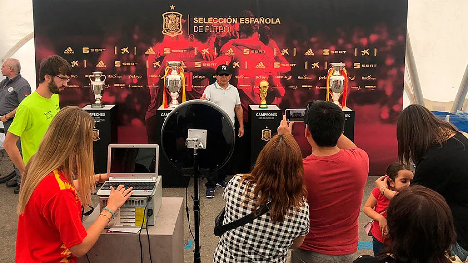 Gran éxito de la Fan Zone de la Selección en el Bernabéu