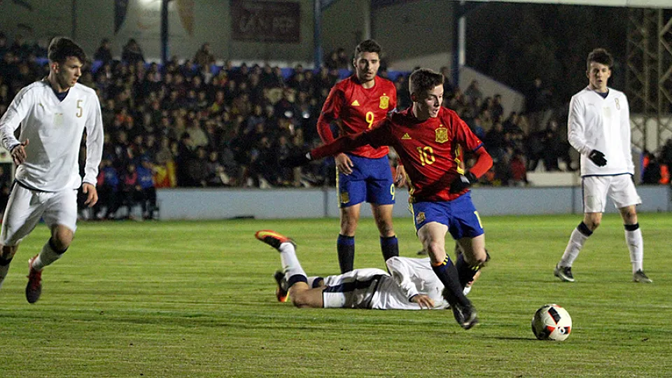 Disfruta de una semana repleta de fútbol de nuestras selecciones