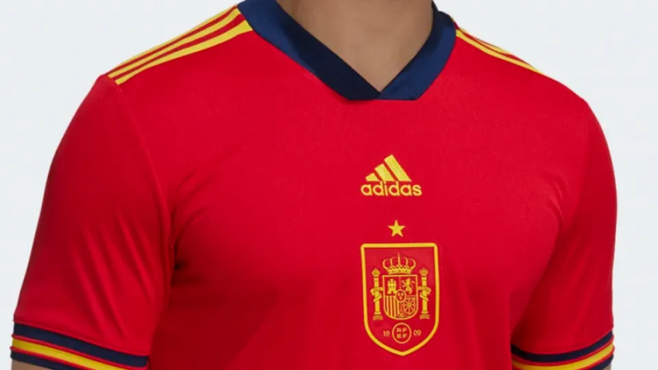 La Selección Masculina apoya a la Femenina vistiendo su misma camiseta