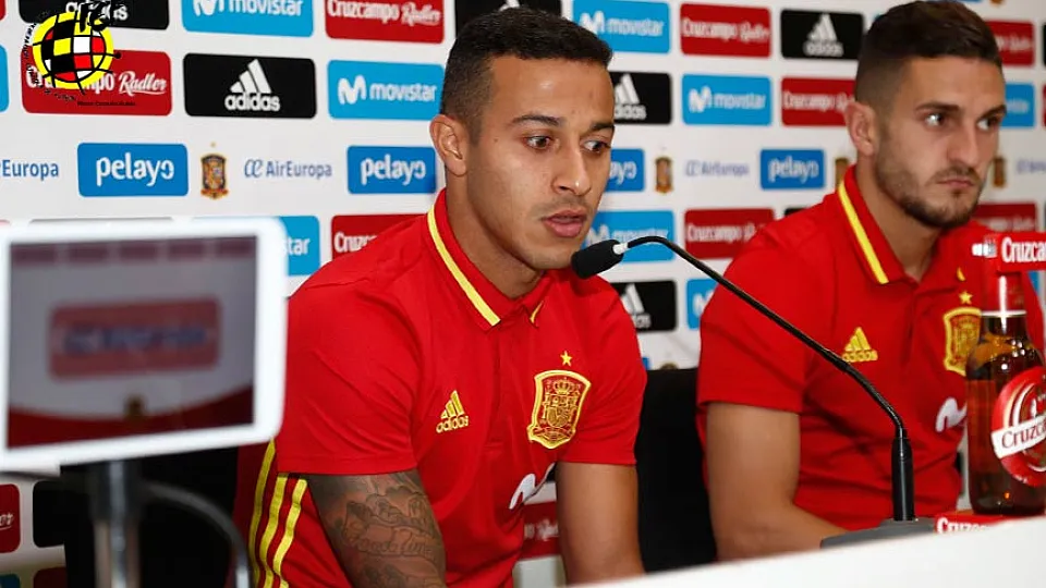 Rueda de prensa de Thiago