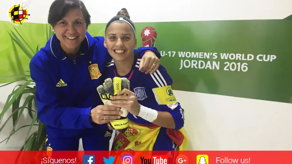 Toña Is y Noelia Ramos