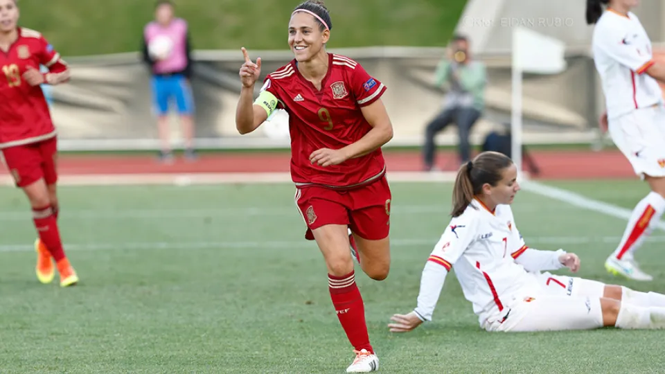 Vero celebra uno de los goles españoles