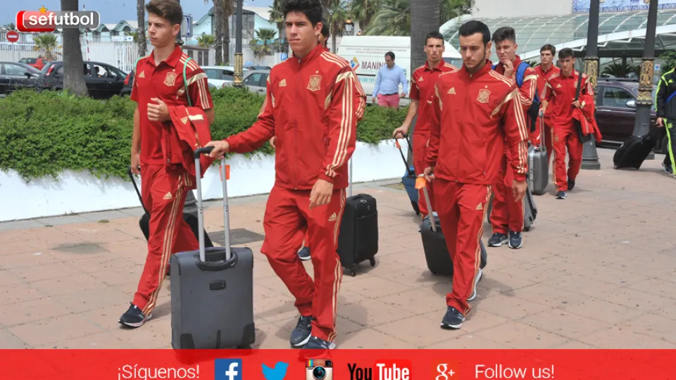 Los internacionales Sub-19 a su llegada a Ceuta