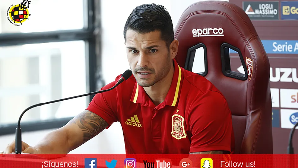 Vitolo atendió a los medios en rueda de prensa