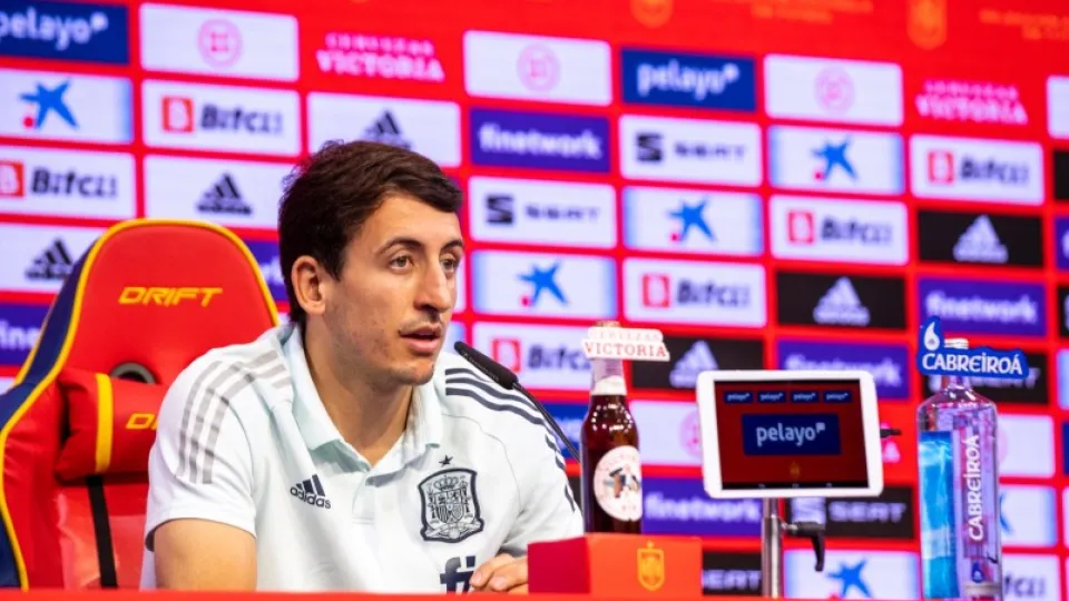 Mikel Oyarzabal en un momento de la rueda de prensa