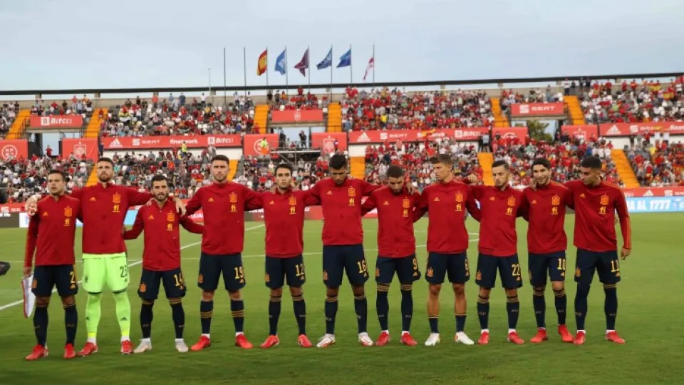 Los jugadores de la Selección española durante los instantes previos al duelo ante Georgia en Badajoz
