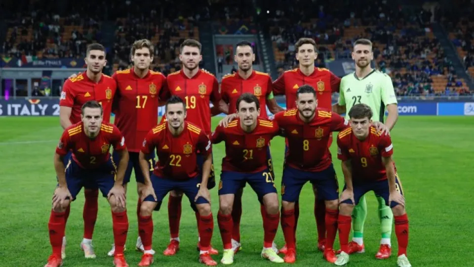 La Selección posa antes del encuentro frente a Italia en Milán