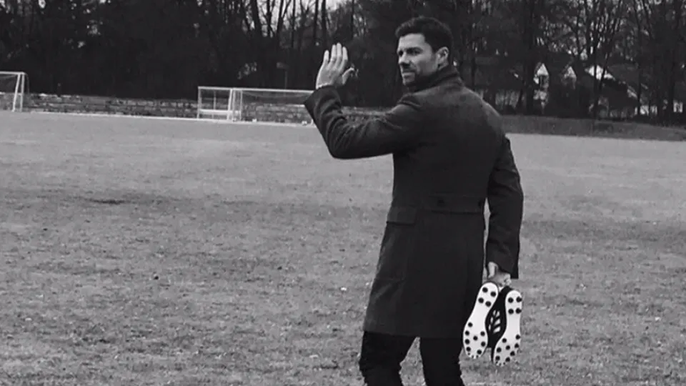 Xabi Alonso emprende el camino hacia la leyenda