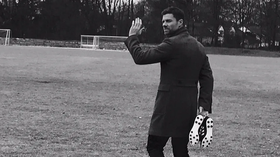 Xabi Alonso emprende el camino hacia la leyenda