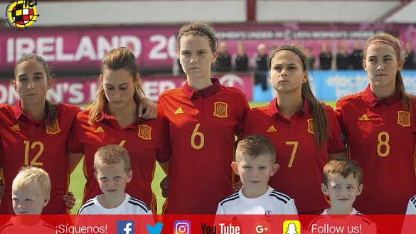 Las jugadoras de la Selección española Sub-19 femenina antes de su encuentro frente a Alemania