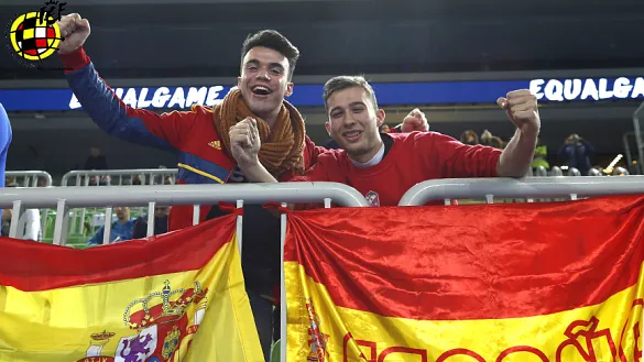 La afición española celebra el triunfo de la selección en Liubliana