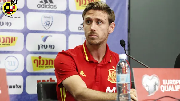 Monreal compareció ante los medios en la sala de prensa del Teddy Stadium