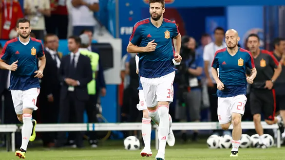 Los jugadores de la Selección española calientan en Rusia