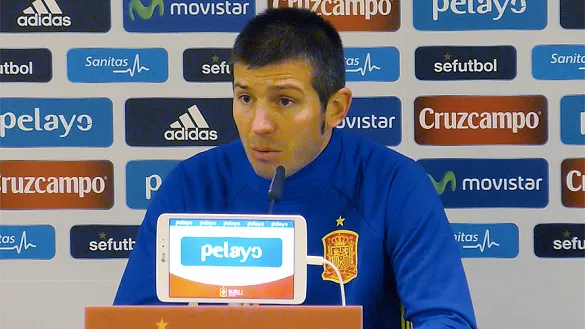 Albert Celades durante la rueda de prensa en el estadio Carlos Belmonte