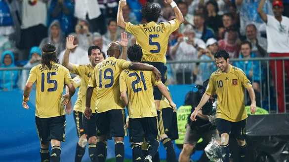 Los jugadores españoles celebran el pase a la final tras vencer a Rusia