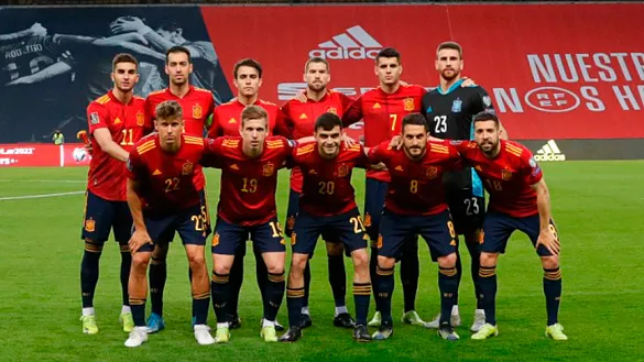 Los jugadores de la Selección española durante los instantes previos al partido de Sevilla