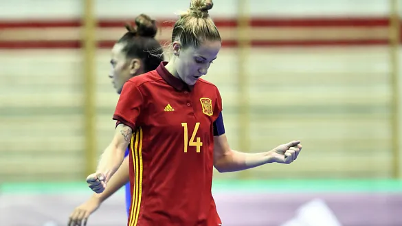 La Selección española femenina de fútbol sala celebra un tanto