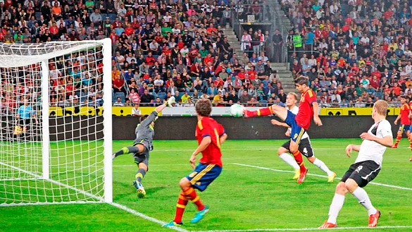 Álvaro Morata marca para España durante el último partido jugado por la Sub-21 en Austria