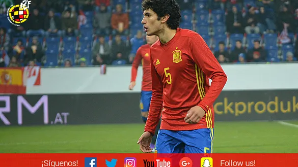 Jesús Vallejo sigue afianzándose en la Bundesliga