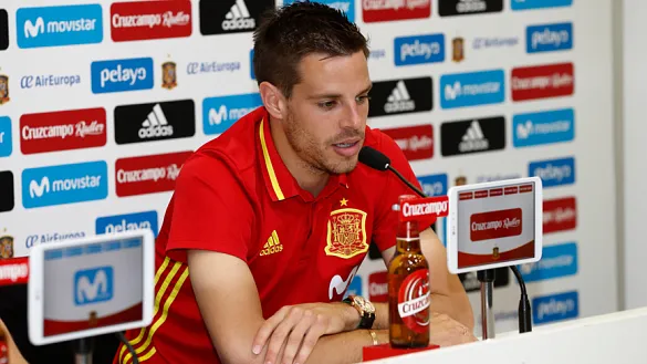 Azpilicueta en rueda de prensa