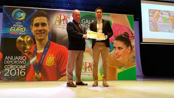 Bebe recibe el premio al mejor deportistas cordobés de 2016