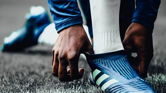 ¡El internacional Nacho Fernández estrena botas nuevas!