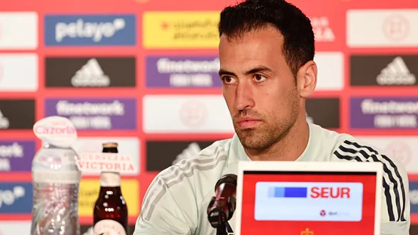El capitán de la Selección, Sergio Busquets, durante su rueda de prensa en Ginebra