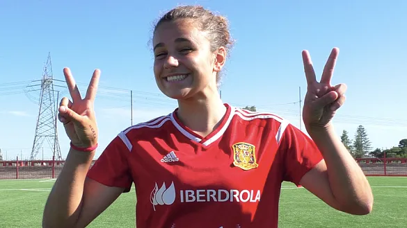 Ana Tejada sonríe en el entreno de la Selección
