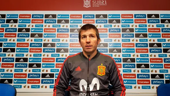 Albert Celades, en la sala de prensa del estadio de El Toralín