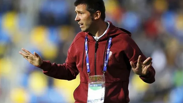 Albert Celades durante el España - Macedonia jugado en Gdynia