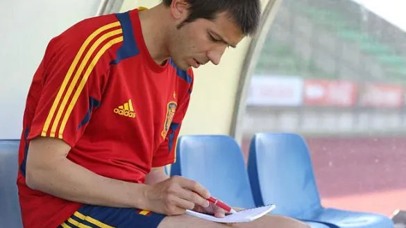 Albert Celades ofrecerá en directo su lista de convocados para el choque ante Estonia