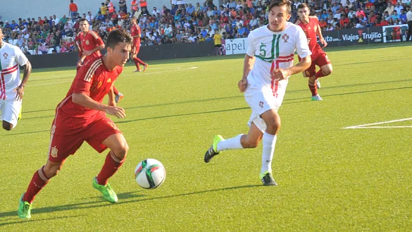 Momento del partido entre España y Portugal Sub-19 jugado en Ceuta