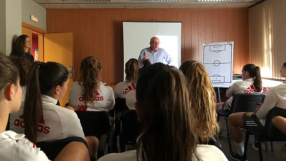 Momento de la charla sobre Uruguay