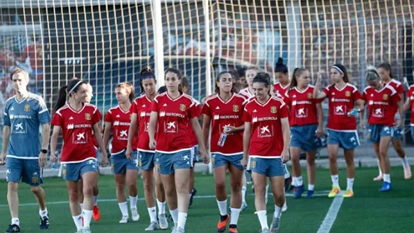 GALERÍA | La primera sesión de las de Vilda, en imágenes